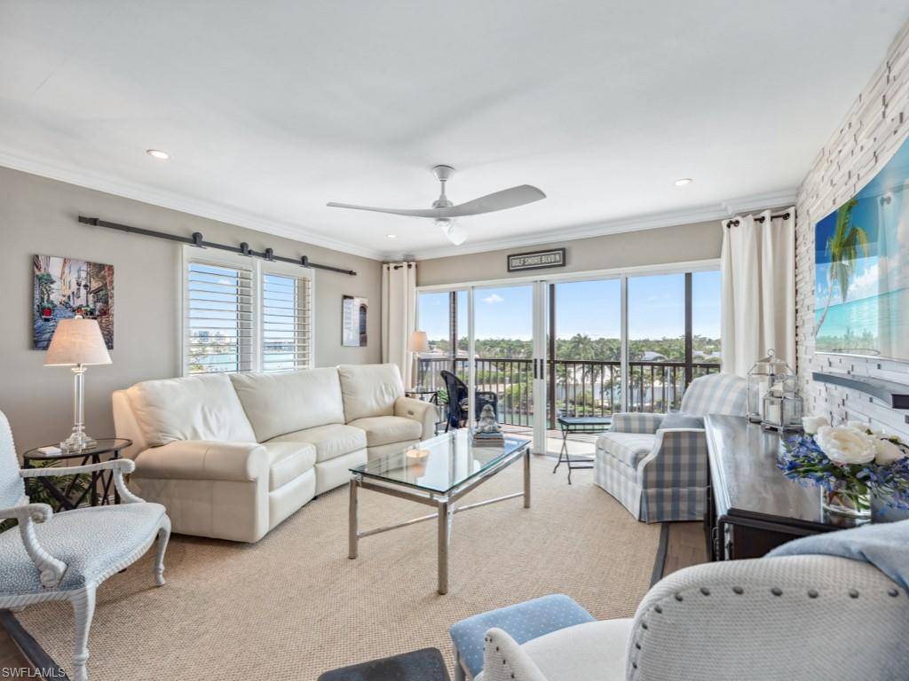 Naples, FL 34102,2170 Gulf Shore BLVD N 64E