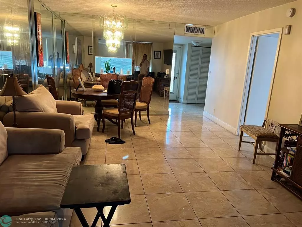 Lauderdale Lakes, FL 33313,2900 NW 48th Ter  #209