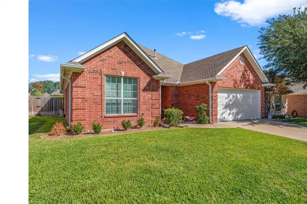 Tyler, TX 75703,1915 Hollybranch Drive