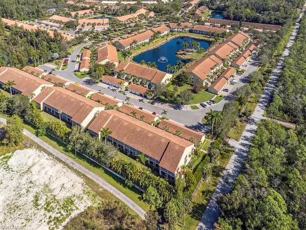 2370 Hidden Lake CT 8306, Naples, FL 34112