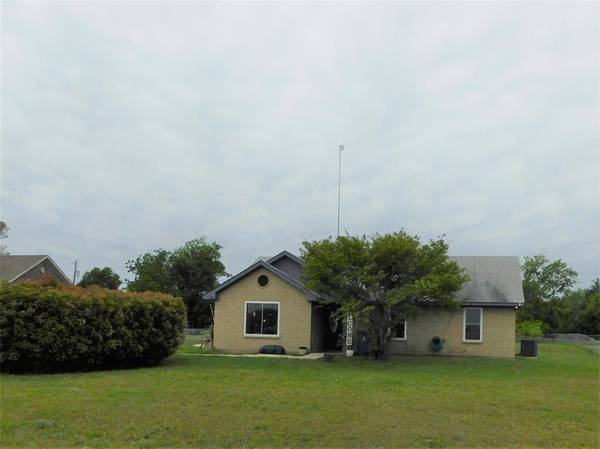 5736 S Interstate Highway 45 W, Corsicana, TX 75109