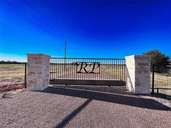 Athens, TX 75832,1500 Private Road 8496