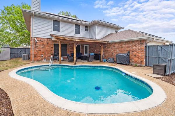 8310 Bristol Court,  Rowlett,  TX 75089