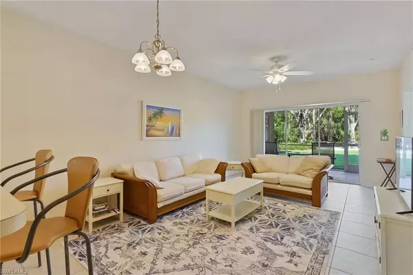 Naples, FL 34113,9185 Celeste DR 1-106