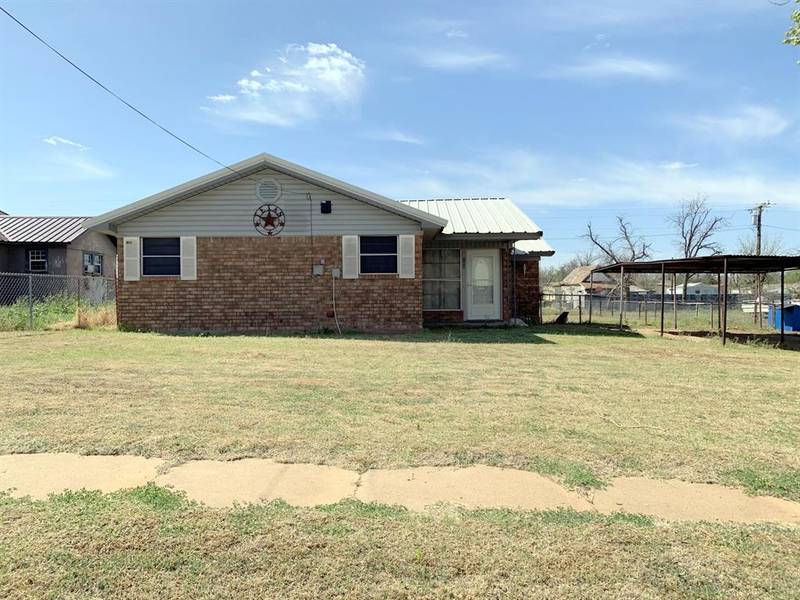 103 Carothers Avenue, Rochester, TX 79544