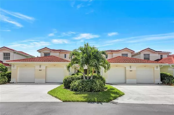 640 LALIQUE CIR 401, Naples, FL 34119