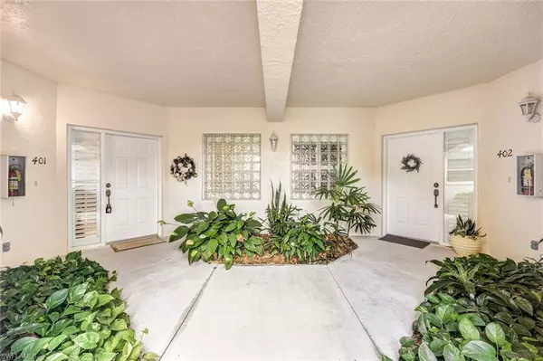 Naples, FL 34119,640 LALIQUE CIR 401