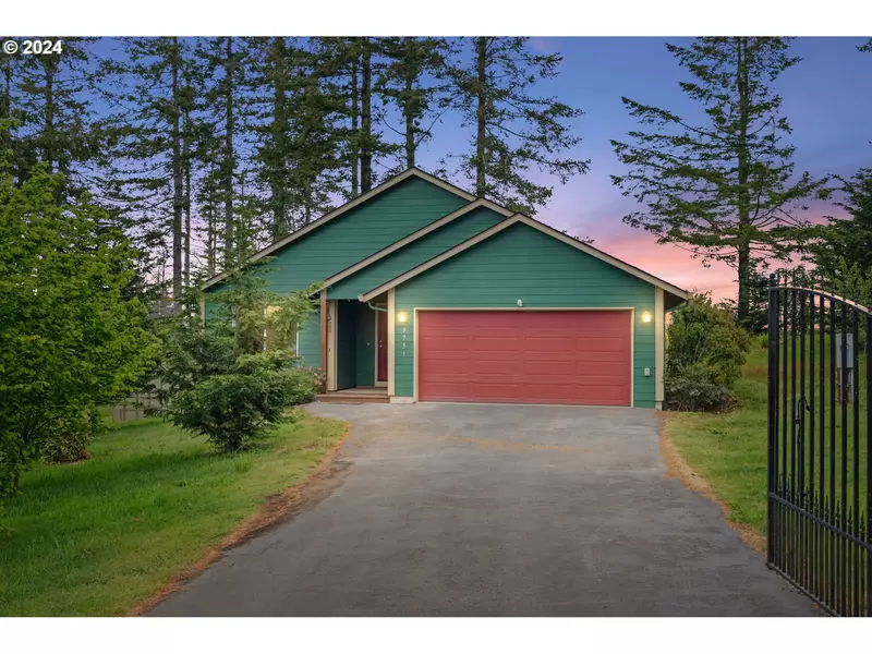 9751 NE HIGHLAND VIEW LN, Otis, OR 97368