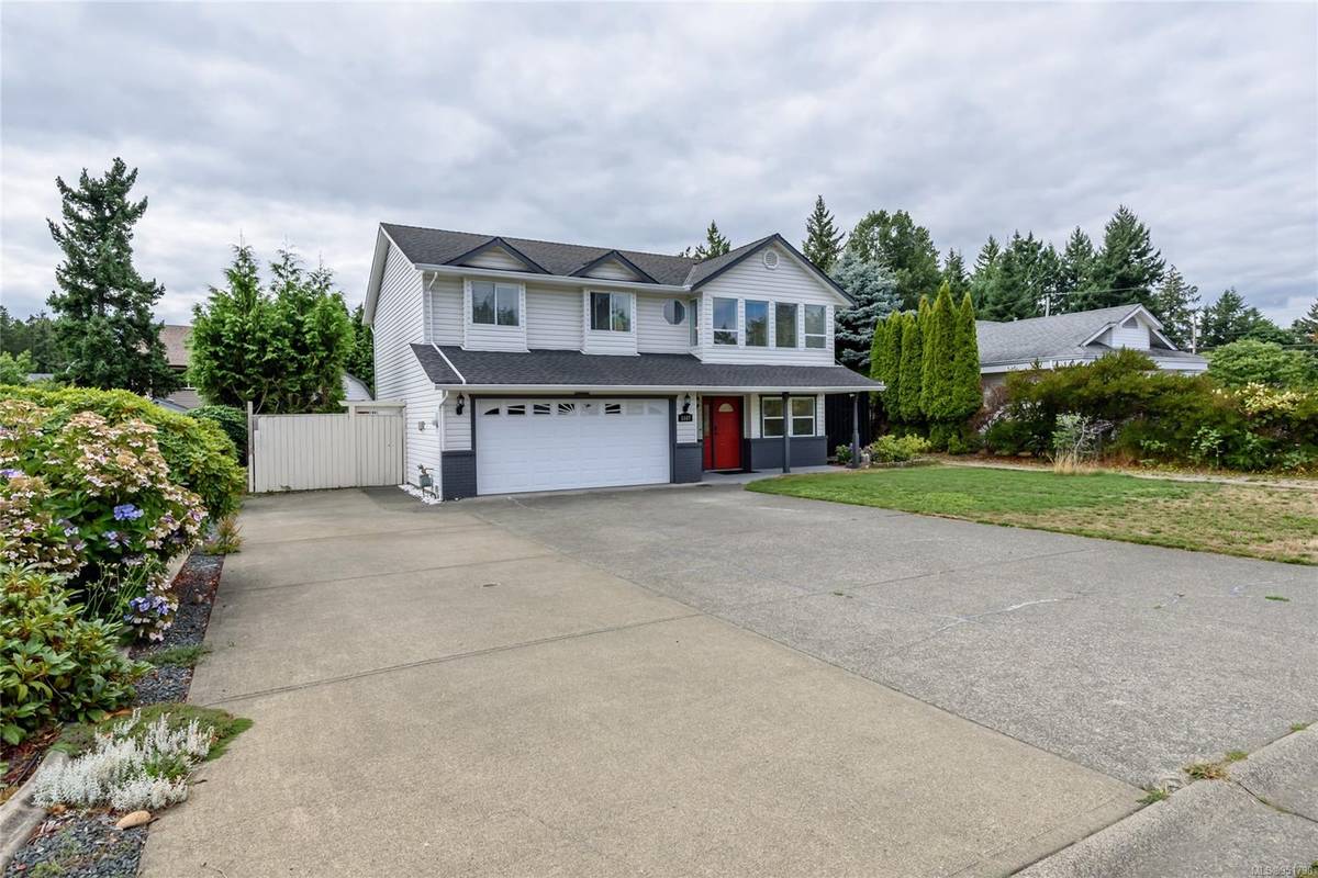 Comox, BC V9M 3R2,1387 Ocean View Ave