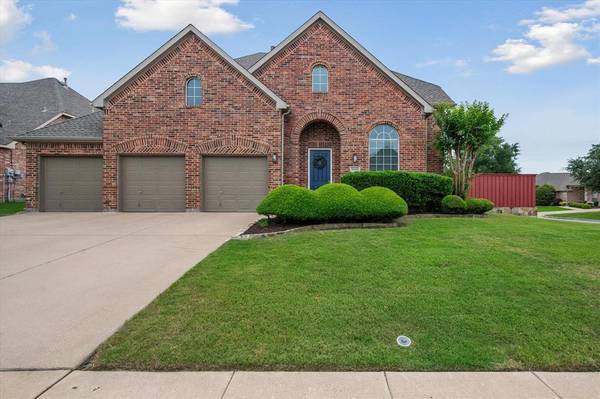 1300 Mallard Circle, Mansfield, TX 76063