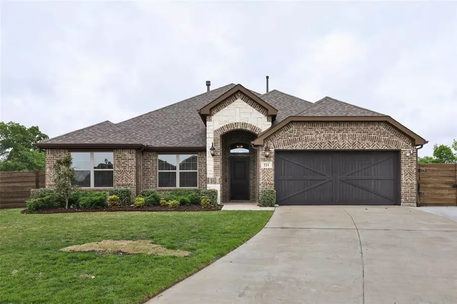 221 Covington Drive, Wylie, TX 75098