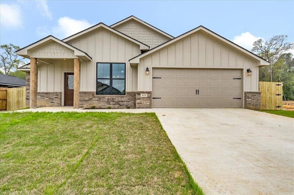 16110 Crossing Circle, Lindale, TX 75771