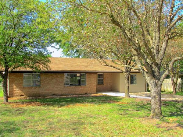 541 US Highway 175 E, Eustace, TX 75124