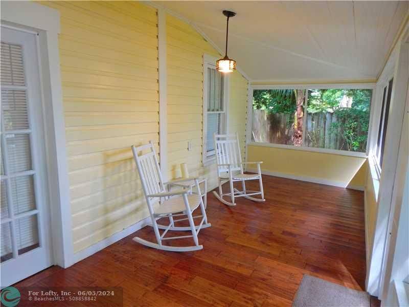 Fort Lauderdale, FL 33312,915 SW 2 CT