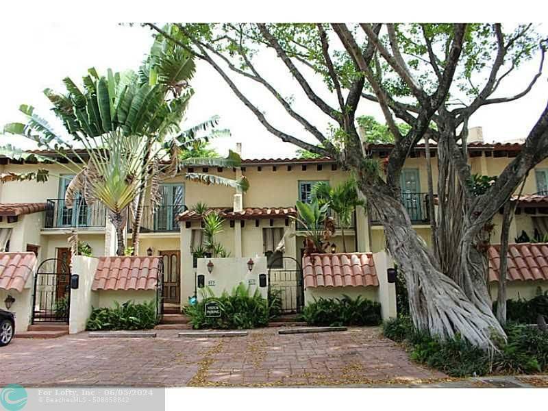 Fort Lauderdale, FL 33301,817 SE 2nd St  #817