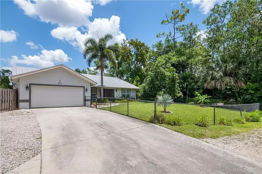 Naples, FL 34119,4975 Hickory Wood DR