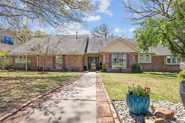 2416 Stonehenge Drive, Edmond, OK 73034