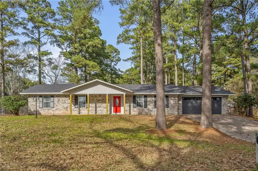 201 Whispering Pine Drive, Haughton, LA 71037