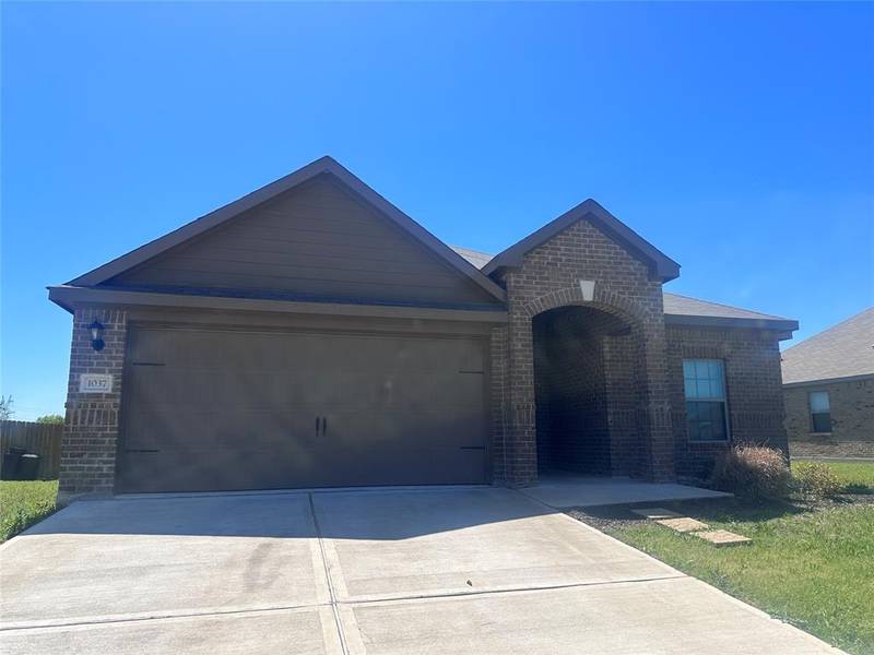 1037 Wheatfield Lane, Crowley, TX 76036