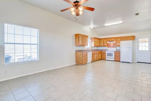 Weatherford, TX 76088,325 S Blue Jay Court