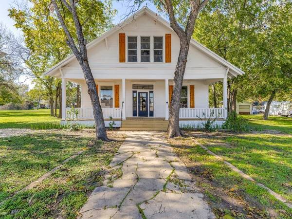 207 S Avenue H,  Clifton,  TX 76634