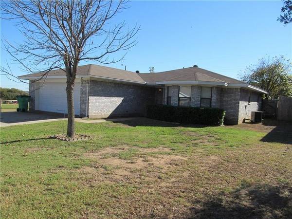 2318 Jodi Lane, Gainesville, TX 76240