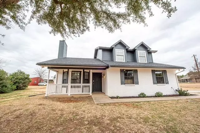 155 Horseshoe Drive, Springtown, TX 76082