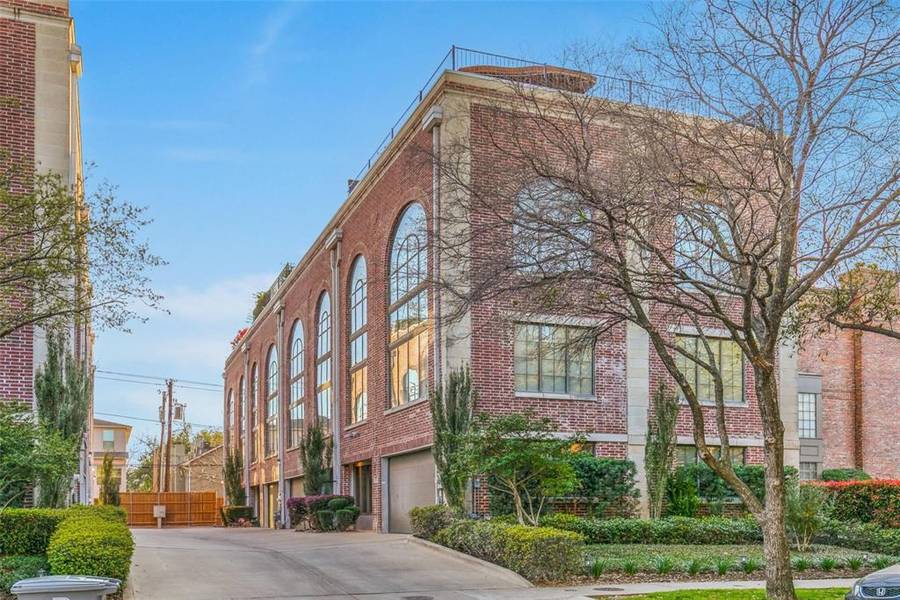 3911 Gilbert Avenue #D, Dallas, TX 75219