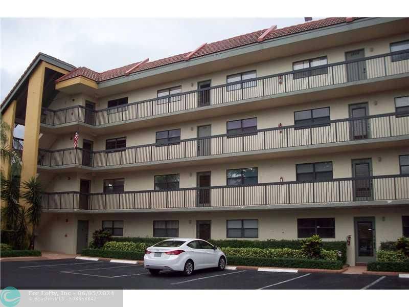 Coconut Creek, FL 33063,1816 Hammock Blvd  #221