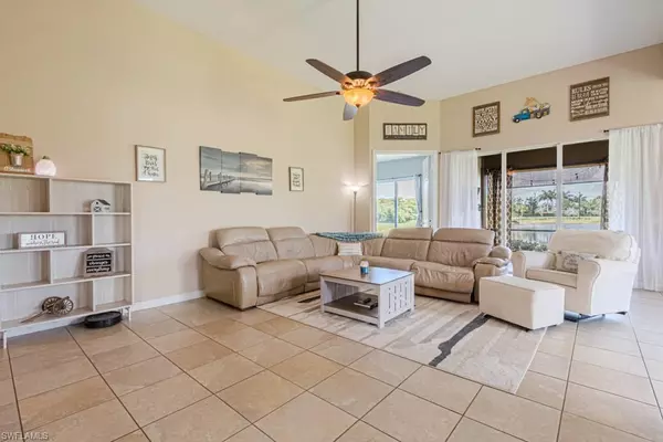 Naples, FL 34120,2258 Heydon CIR W