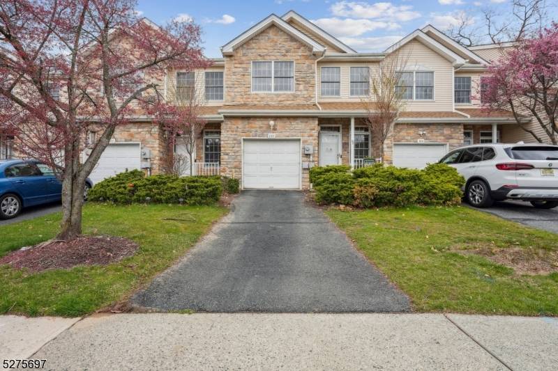 150 Emily Pl, Parsippany-troy Hills Twp., NJ 07054