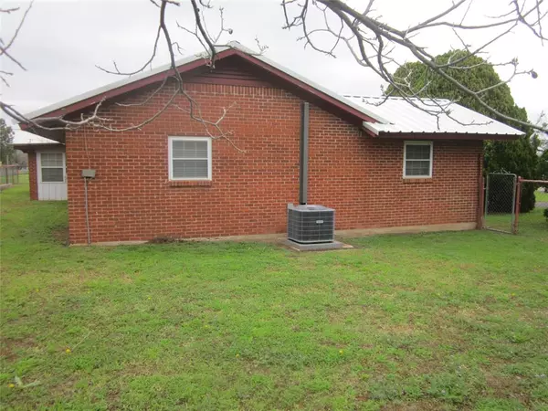 Baird, TX 79504,508 Thelma Avenue