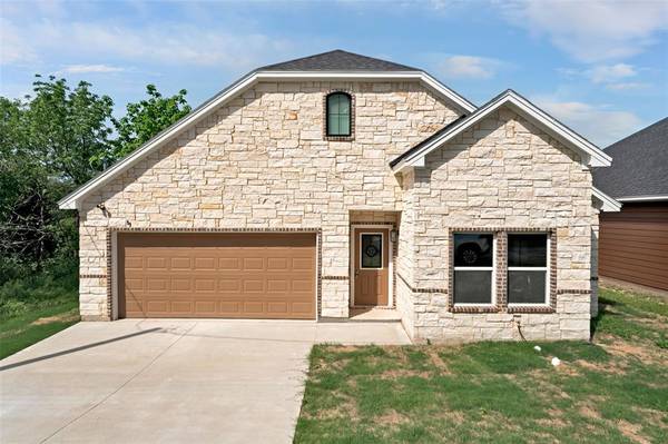 99 Fairview Avenue, Waxahachie, TX 75165