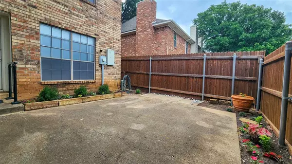 Fort Worth, TX 76133,7341 Kingswood Circle