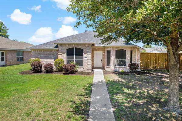 702 Donny Brook Drive,  Wylie,  TX 75098