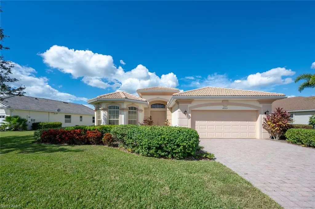 Naples, FL 34112,4905 Sedgewood LN