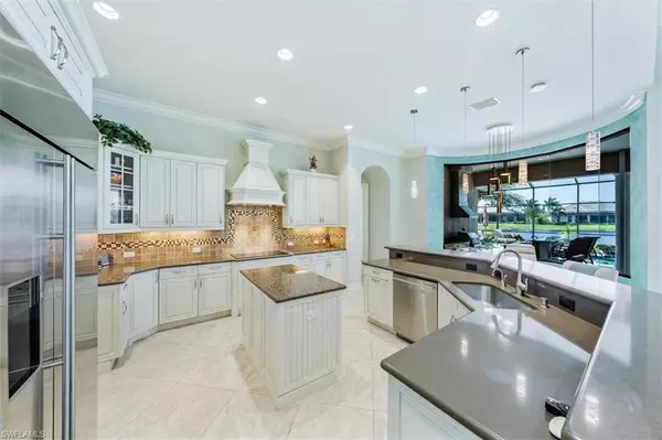 Naples, FL 34113,6590 Costa CIR