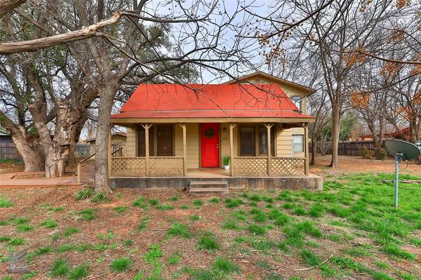 333 N West Street, Buffalo Gap, TX 79508