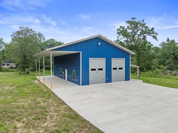 110 Whispering Pines Drive, Scroggins, TX 75480