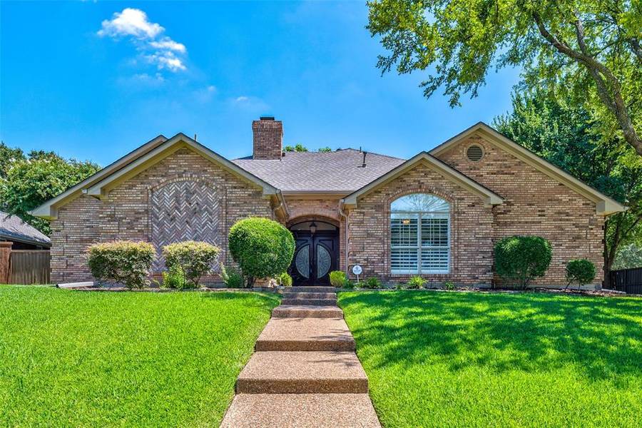 2 Remington Drive E, Highland Village, TX 75077