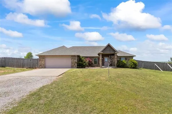 4863 S County Line Avenue, Blanchard, OK 73010