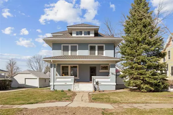 548 E 4th Street, Tipton, IA 52772