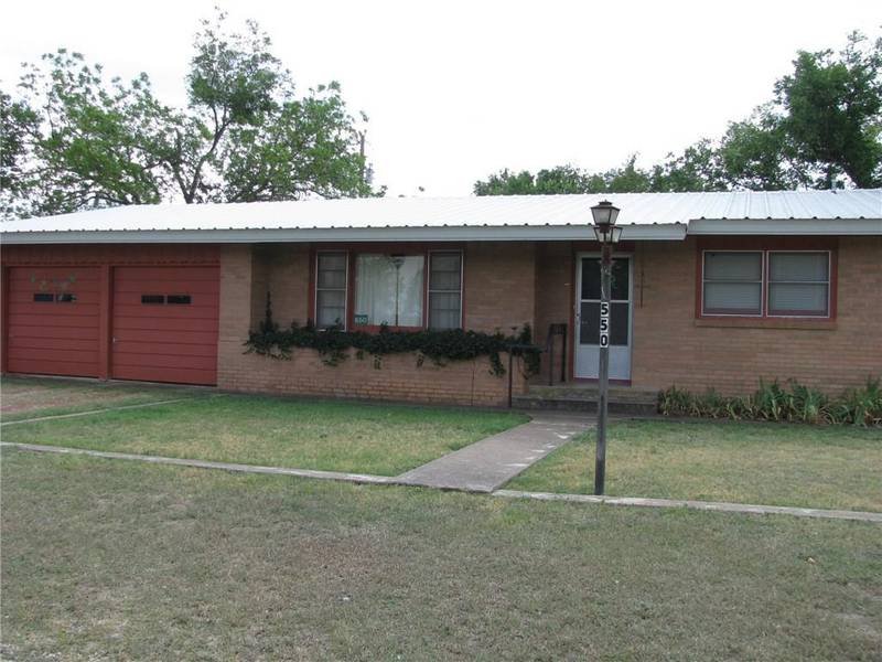 550 E Circle Drive, Evant, TX 76525