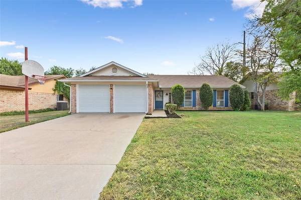 503 Glenleigh Drive,  Hewitt,  TX 76643