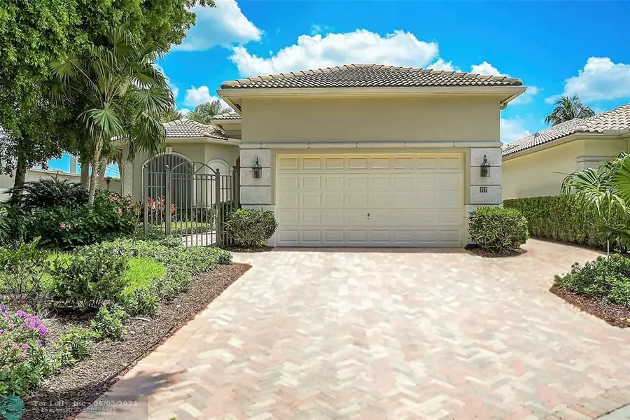 56 Island Dr, Boynton Beach, FL 33436