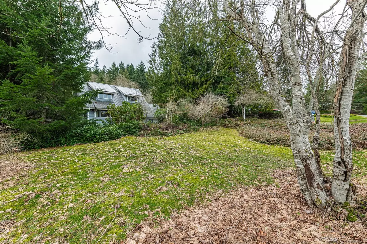 Salt Spring, BC V8K 1J9,115 Forest Hill Pl