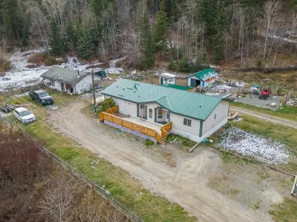 6265 CARIBOO HWY 97, Clinton, BC V0K 1K0