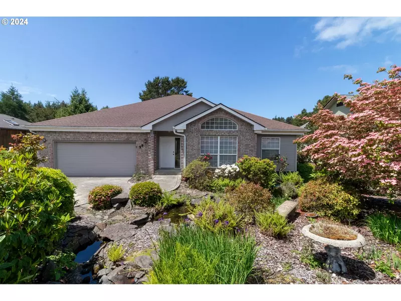 18 ONADOONE CT, Florence, OR 97439