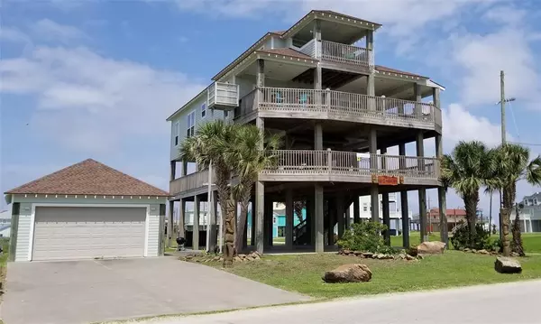 879 Gulf Shores Drive,  Crystal Beach,  TX 77560