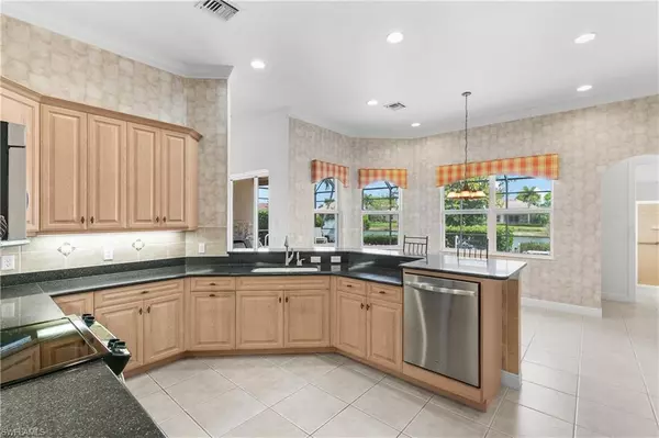 Bonita Springs, FL 34135,10268 Avonleigh DR